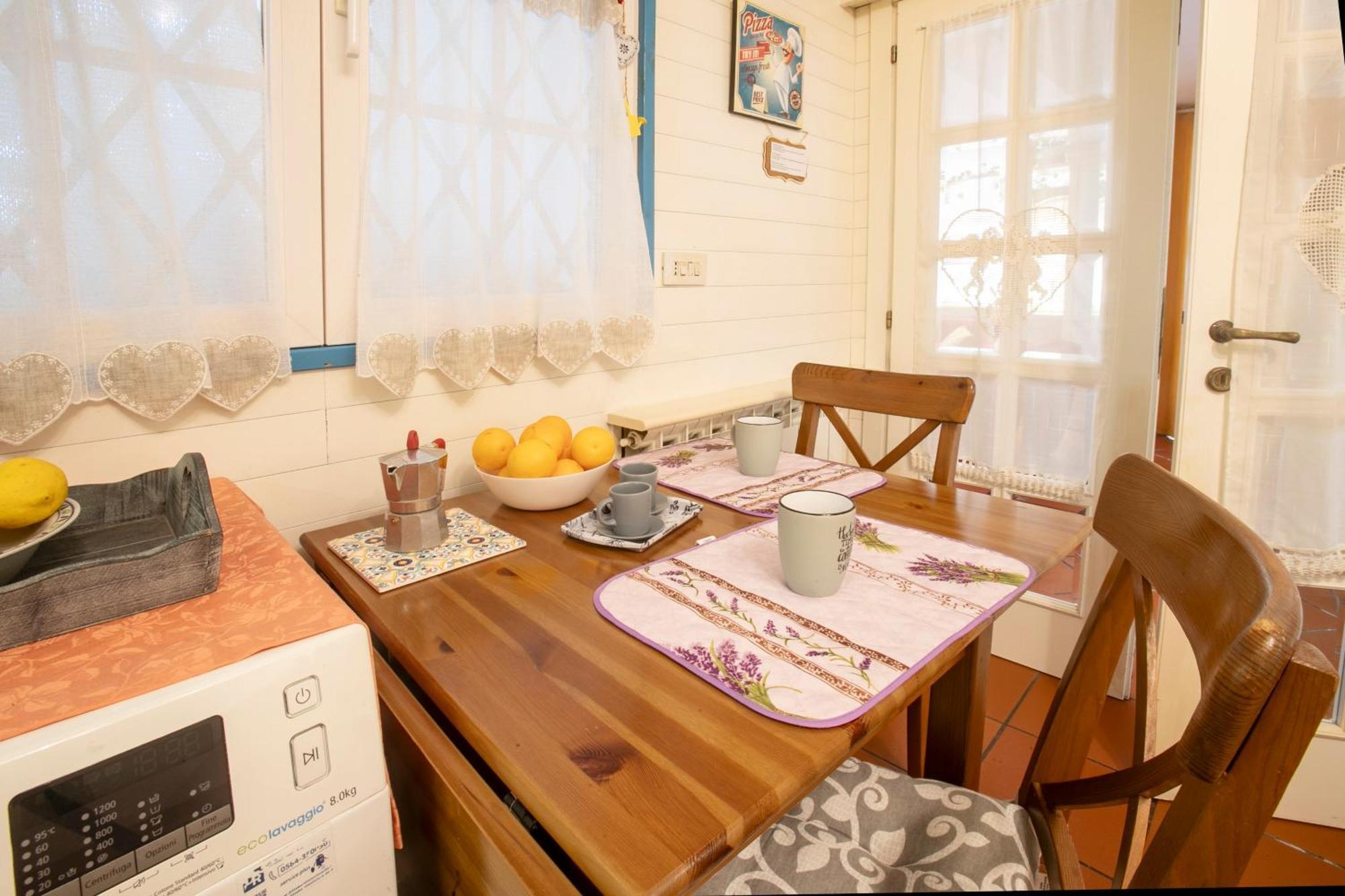Maison Renee เวียเรจโจ ภายนอก รูปภาพ